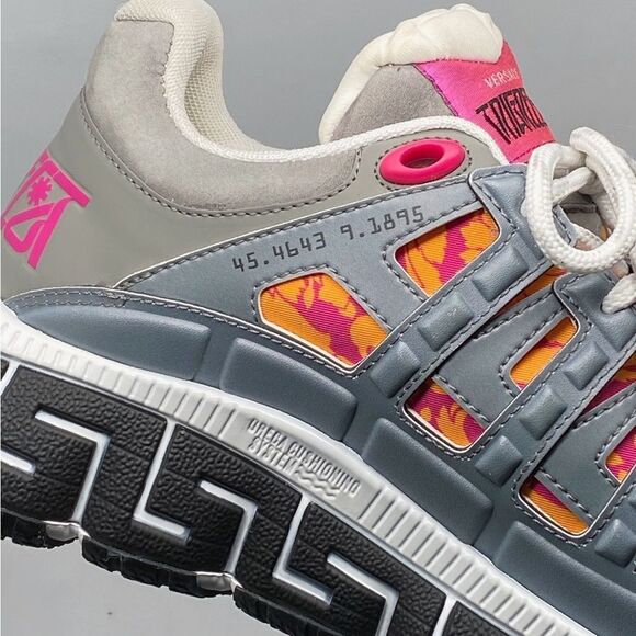 Versace Barocco Trigreca Sneakers size 40/US size 7 - Picture 6 of 16